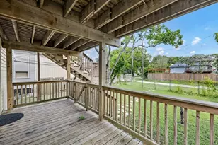 2710 Ave P 1/2, Galveston, TX 77550 - Photo 17