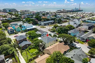 2710 Ave P 1/2, Galveston, TX 77550 - Photo 37