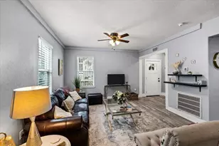 2710 Ave P 1/2, Galveston, TX 77550 - Photo 11