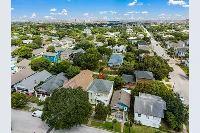 2710 Avenue P 1/2, Galveston, TX 77550 - Photo 31