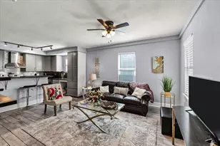 2710 Ave P 1/2, Galveston, TX 77550 - Photo 5