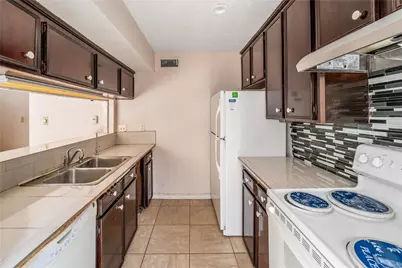 8563 Wilcrest Drive, Houston, TX 77099 - Photo 21