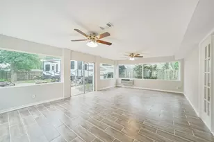 912 Brook Forest Dr, Conroe, TX 77385 - Photo 23