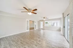 912 Brook Forest Dr, Conroe, TX 77385 - Photo 25