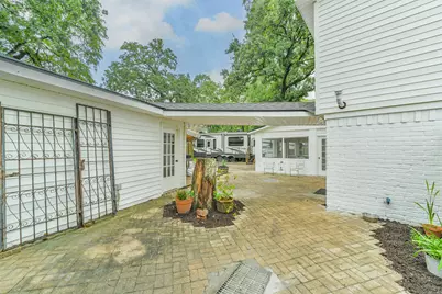 912 Brook Forest Drive, Conroe, TX 77385 - Photo 41
