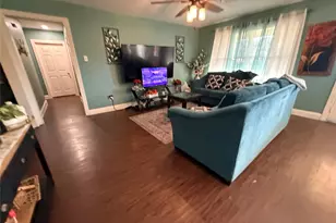 8823 Shadow Crest St, Houston, TX 77074 - Photo 5