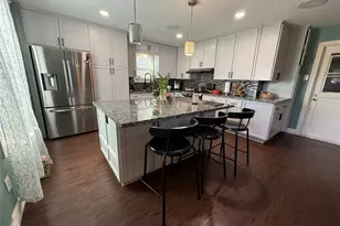 8823 Shadow Crest St, Houston, TX 77074 - Photo 3