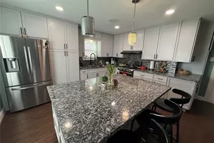 8823 Shadow Crest St, Houston, TX 77074 - Photo 5