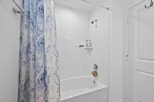 4022 San Andres Ln, Houston, TX 77045 - Photo 33