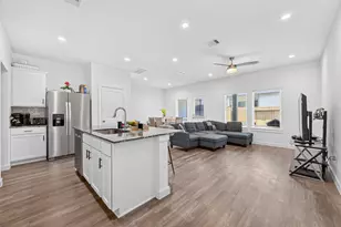 4022 San Andres Ln, Houston, TX 77045 - Photo 9