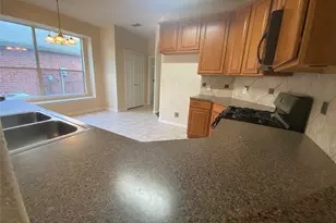 9210 Hidden Lake E, Magnolia, TX 77354 - Photo 11