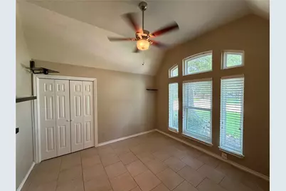51 S Trillium Court, Lake Jackson, TX 77566 - Photo 5