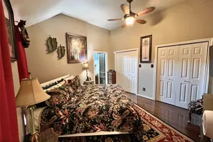 51 S Trillium Ct, Lake Jackson, TX 77566 - Photo 21