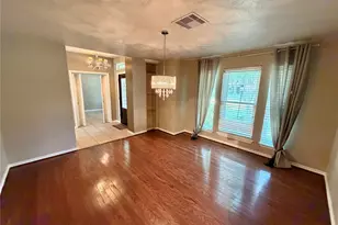 51 S Trillium Ct, Lake Jackson, TX 77566 - Photo 7