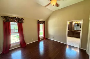 51 S Trillium Ct, Lake Jackson, TX 77566 - Photo 13