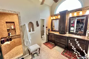 51 S Trillium Ct, Lake Jackson, TX 77566 - Photo 23