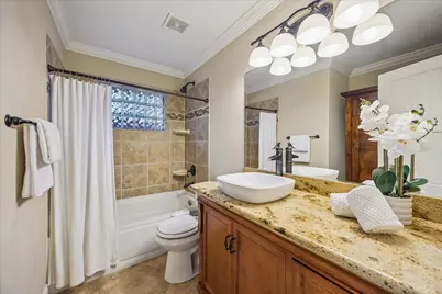 9813 Pine Lake Drive Drive, Houston, TX 77055 - Photo 17