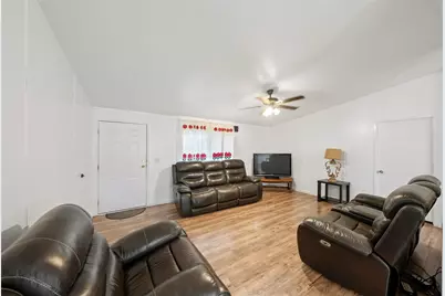 2522 Joseph Pine Lane, Houston, TX 77088 - Photo 5