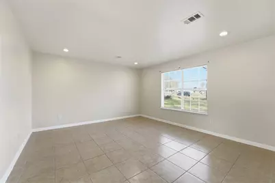 119 Little Buck Drive, Crosby, TX 77532 - Photo 5