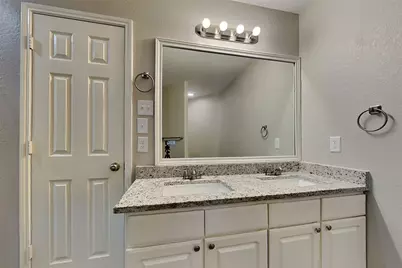 16731 N Blue Jay Drive, Conroe, TX 77385 - Photo 13