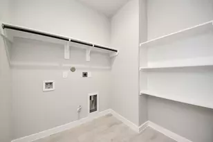 18626 Serapis St, Fresno, TX 77545 - Photo 33