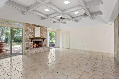 1216 Oak Hollow Drive, Dickinson, TX 77539 - Photo 9