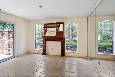 1216 Oak Hollow Drive, Dickinson, TX 77539 - Photo 17