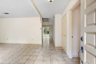 1216 Oak Hollow Dr, Dickinson, TX 77539 - Photo 5