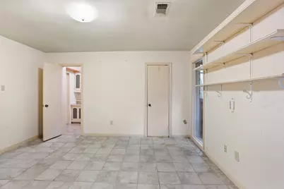 1216 Oak Hollow Drive, Dickinson, TX 77539 - Photo 17