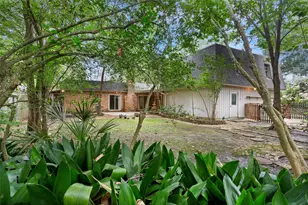1216 Oak Hollow Dr, Dickinson, TX 77539 - Photo 41