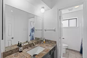 9810 Halliford Dr, Houston, TX 77031 - Photo 23