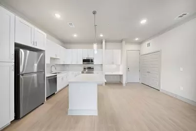 4840 North Shepherd Drive #B1, Houston, TX 77018 - Photo 1
