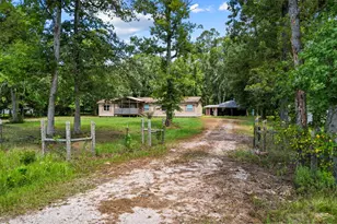 863 County Rd 3141 East, Cleveland, TX 77327 - Photo 3