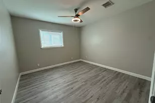 1129 Beech St, Baytown, TX 77520 - Photo 13