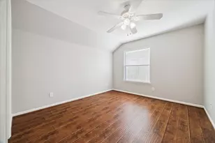 6 Douvaine Ct, The Woodlands, TX 77382 - Photo 17