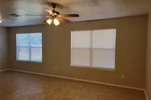 6055 Green Heather Ln, Houston, TX 77085 - Photo 3