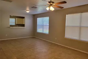 6055 Green Heather Ln, Houston, TX 77085 - Photo 5