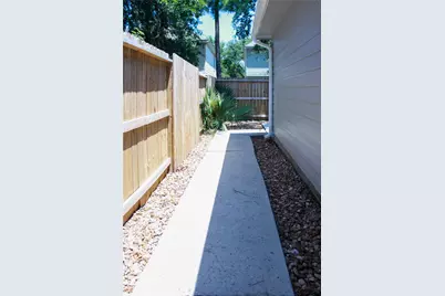 16945 Scenic Knoll, Conroe, TX 77385 - Photo 21