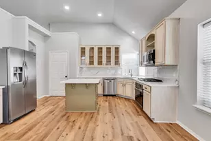 30018 Bashaw Dr, Spring, TX 77386 - Photo 9