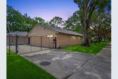 12334 Huntingwick Drive, Houston, TX 77024 - Photo 3