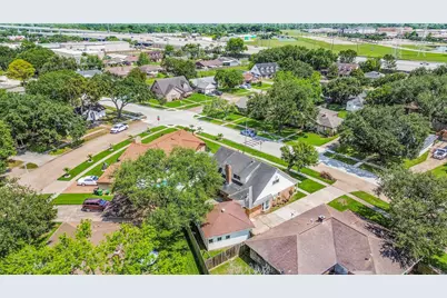 12011 Kirknoll Drive, Houston, TX 77089 - Photo 5