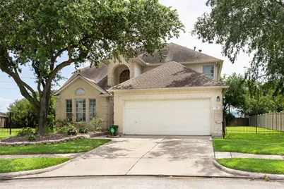 44 Parkway Place, Houston, TX 77040 - Photo 1
