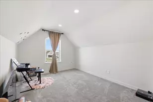 2400 Diamond D Dr, Beaumont, TX 77713 - Photo 27