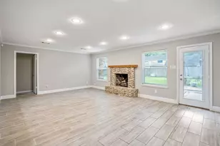 7607 Wycomb Ln, Houston, TX 77070 - Photo 9