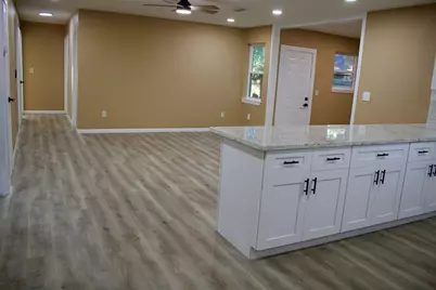 206 Hillcrest Drive, Conroe, TX 77303 - Photo 5