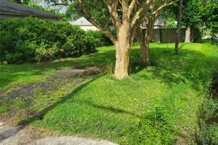 8038 Talton St, Houston, TX 77028 - Photo 37
