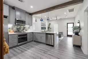 1116 Nadine St, Houston, TX 77009 - Photo 9