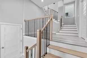 1210 W 17th St, Houston, TX 77008 - Photo 3