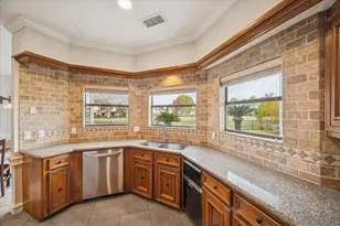 4202 Masters Dr, League City, TX 77573 - Photo 19