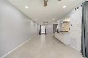 7965 Kendalia Dr, Houston, TX 77036 - Photo 15